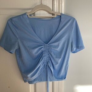 Cropped v-neck shirt